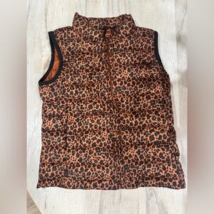 GAP Kids Leopard Print Puffer Vest – Size S New